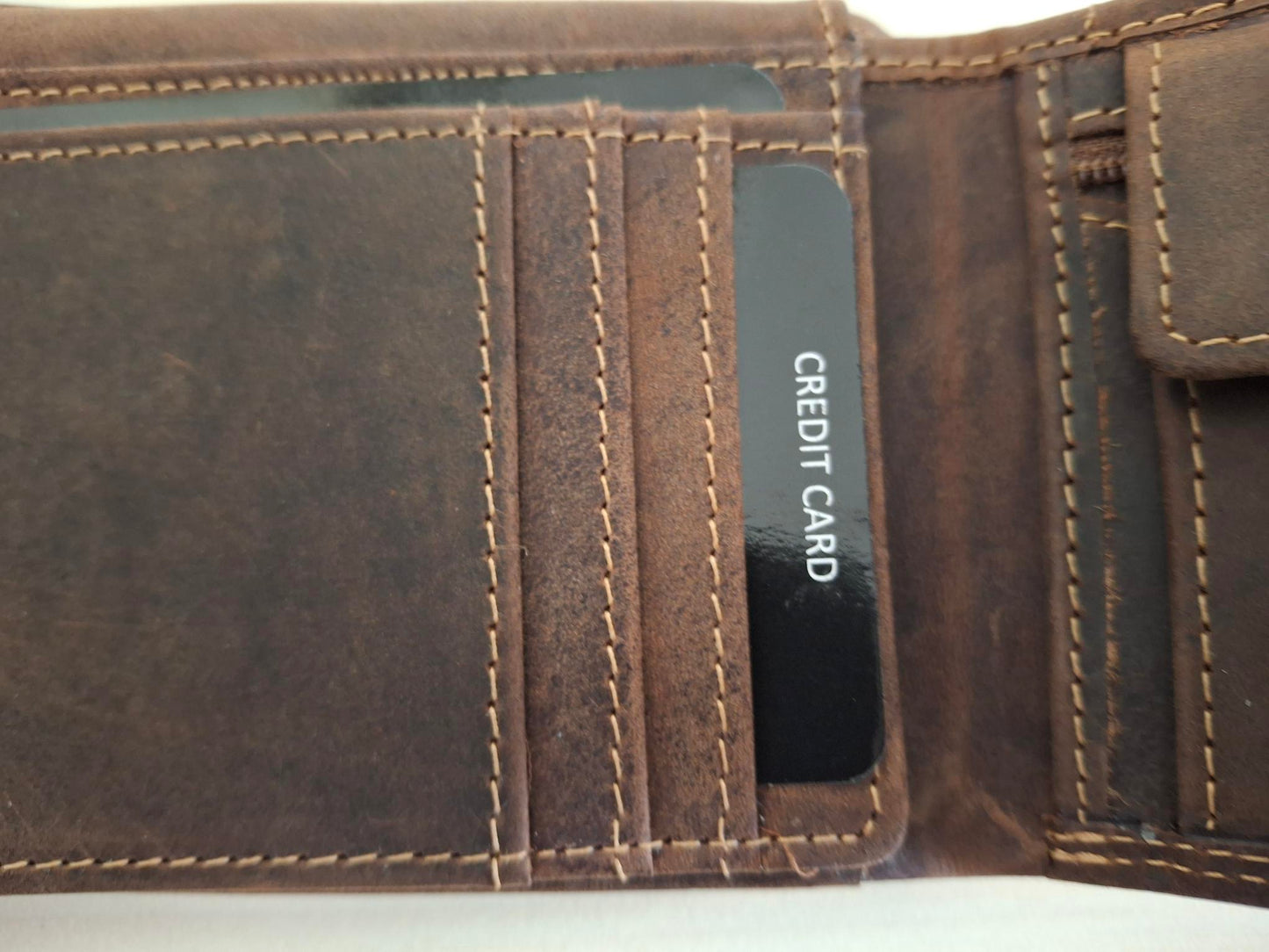 Oi Hunter bruine leren herenportemonneetje met ritsvak voor kleingeld / kleine platte billfold met rits voor munten / compact beursje voor 9 pasjes / RFID safe / bruin leer / 621H