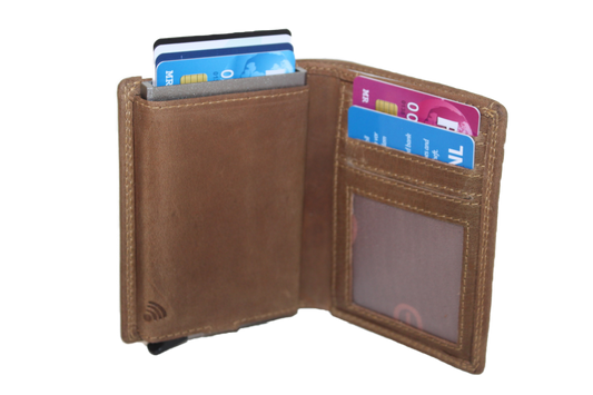 OI compacte portemonnee met cardprotector / pasjeshouder en 3 extra pasjes / Hunter bruin leer /anti skim 145