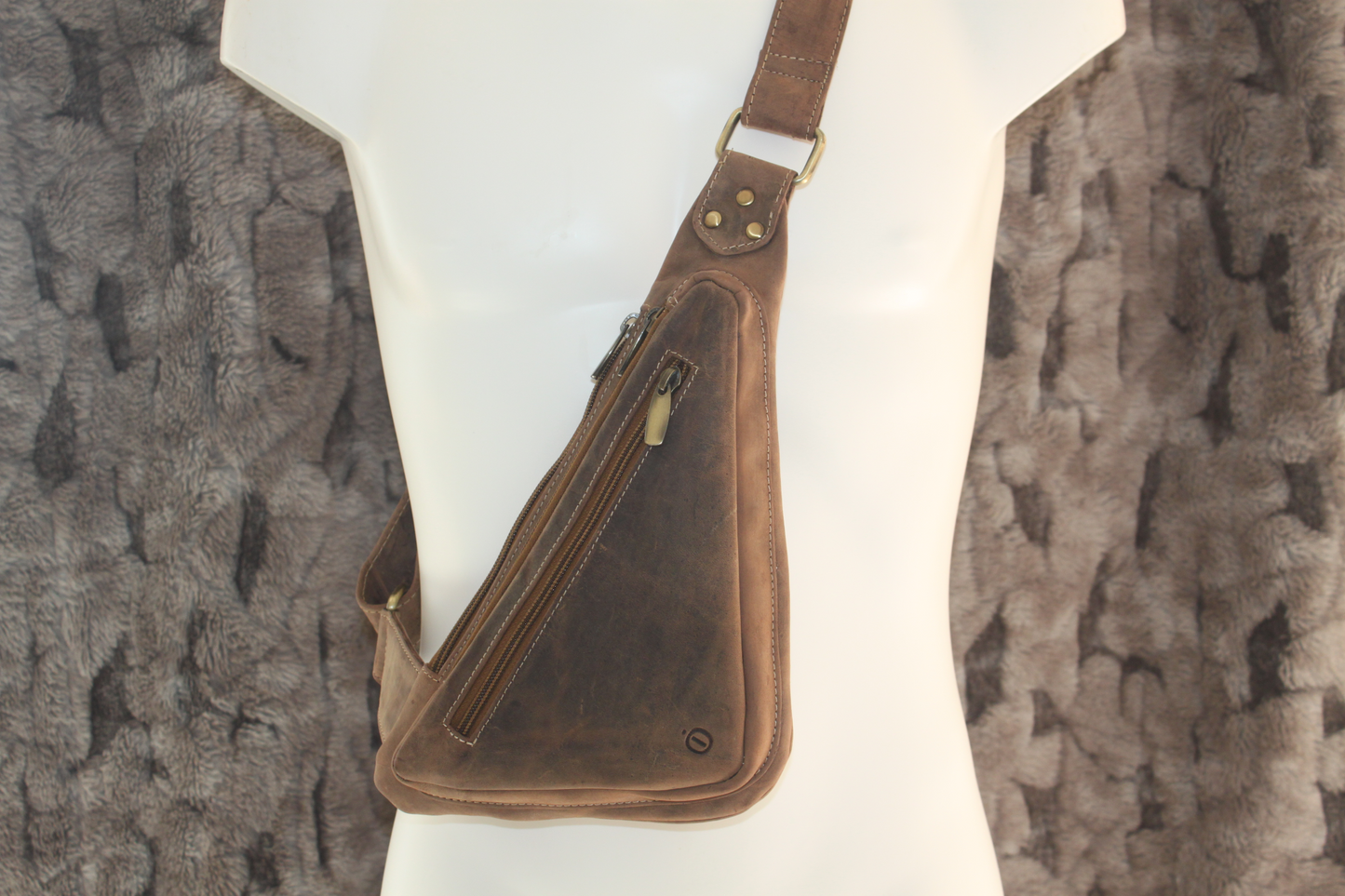 Zilveren triangel/ driehoek Crossbody tas/ zacht rund leder/ om schuin te dragen / zilverkleurig 228 Zilver