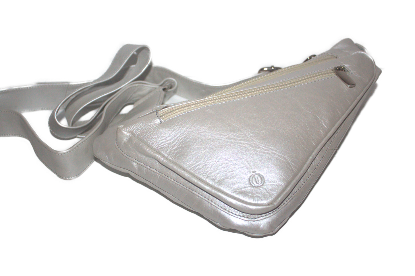Zilveren triangel/ driehoek Crossbody tas/ zacht rund leder/ om schuin te dragen / zilverkleurig 228 Zilver