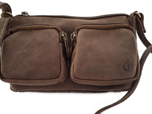 Festivaltasje ,staptasje veel bergruimte 551H