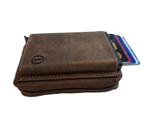 OI Hunter bruine leren ritsportemonnee met Figuretta pasjeshouder / Compact portemonneetje met Cardprotector en veel plek voor muntgeld / beursje met ruim ritsvak met RFID SAFE kastje / metalen pasjeshouder in anti skim ritsportemonnee / bruin leer /646H