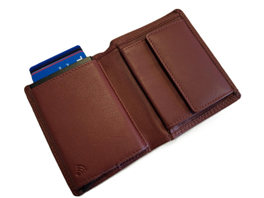 OI bordeaux rode leren billfold met cardprotector / normale portemonnee met Figuretta pasjeshouder / complete portemonnee met anti skim kastje / leren beurs met metalen pasjeshouder / wijn-rood leer / 115WINE