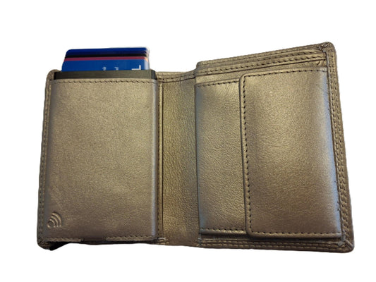 OI champagne kleurige leren billfold met cardprotector / normale portemonnee met Figuretta pasjeshouder / complete portemonnee met anti skim kastje / leren beurs met metalen pasjeshouder / goud-zilver kleurig leer / 115Platinum