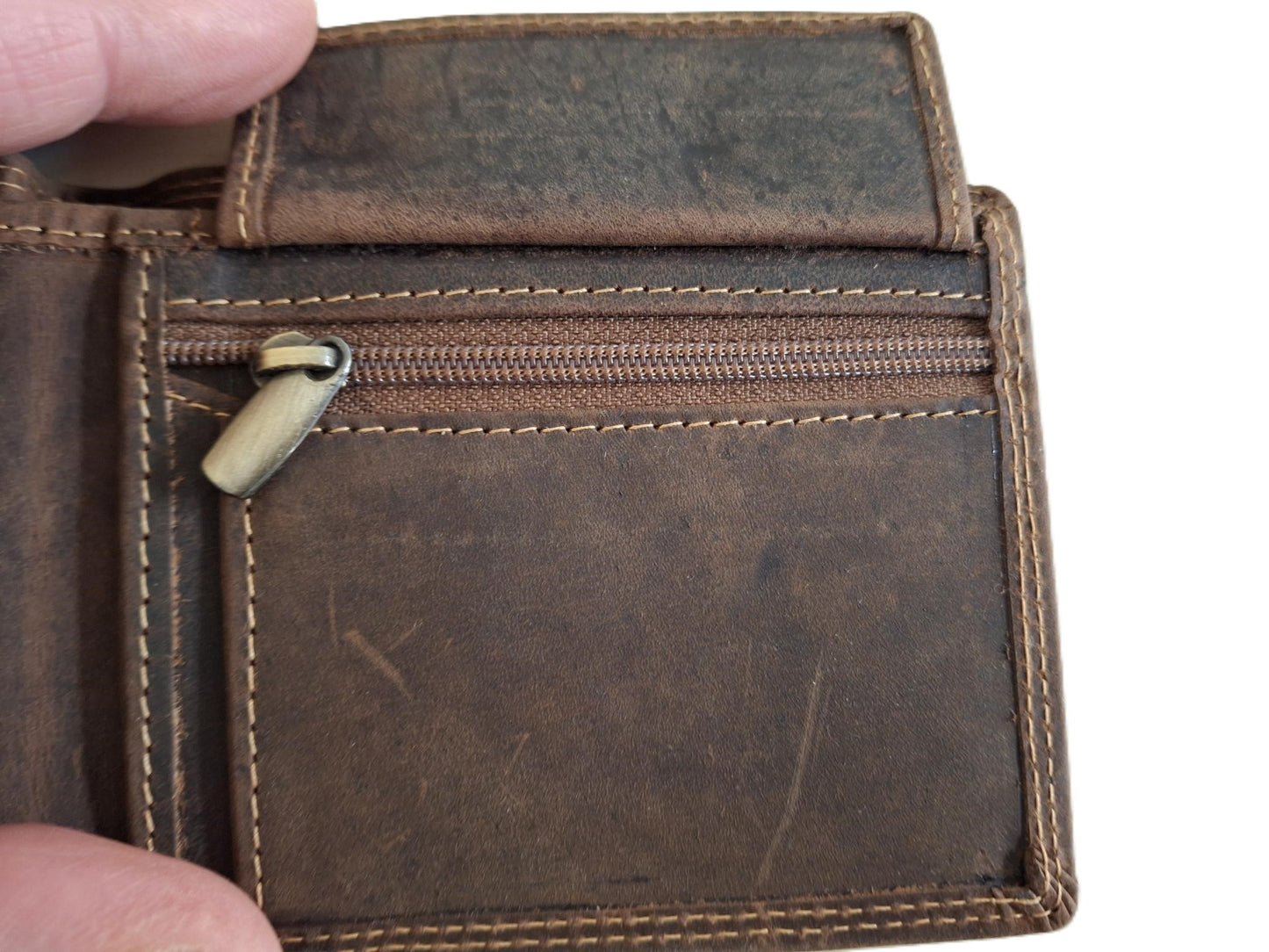 Oi Hunter bruine leren herenportemonneetje met ritsvak voor kleingeld / kleine platte billfold met rits voor munten / compact beursje voor 9 pasjes / RFID safe / bruin leer / 621H