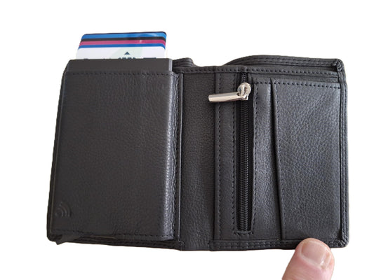 OI zwarte leren billfold met cardprotector en ritsvak voor muntgeld / normale portemonnee met Figuretta pasjeshouder en rits / complete portemonnee met anti skim kastje / leren beurs met metalen pasjeshouder / zwart / 669