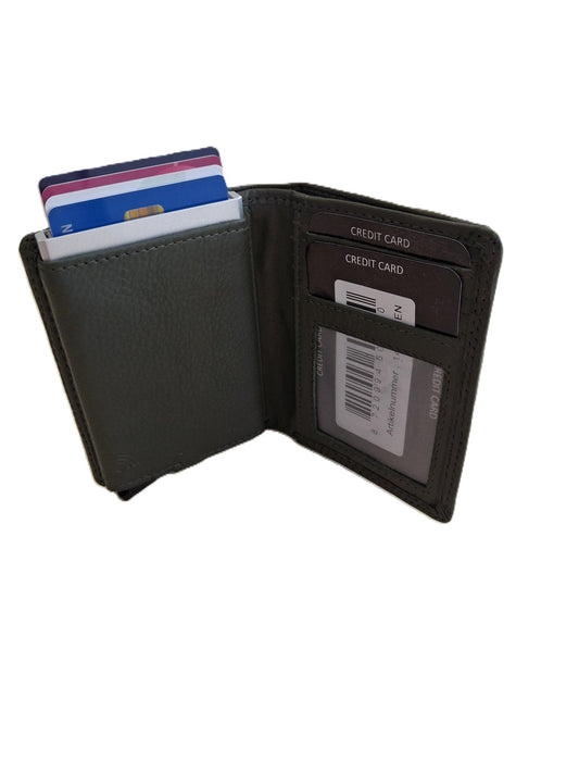 OI donker groene leren portemonnee met Figuretta pasjeshouder en plaats voor klein geld / Compact portemonneetje met Cardprotector en muntvak / compleet beursje met RFID SAFE kastje / metalen pasjeshouder in anti skim portemonnee / groen leer / 145GREEN