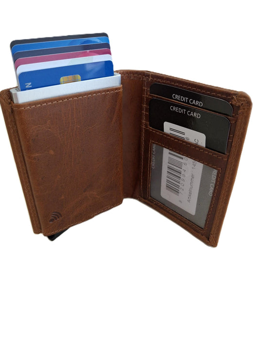 OI LUXE cognac bruine leren portemonnee met Figuretta pasjeshouder / Compact portemonneetje met Cardprotector en muntvak / compleet beursje met RFID SAFE kastje / metalen pasjeshouder in anti skim portemonnee / cognac leer / 145COGNAC CRUNCH