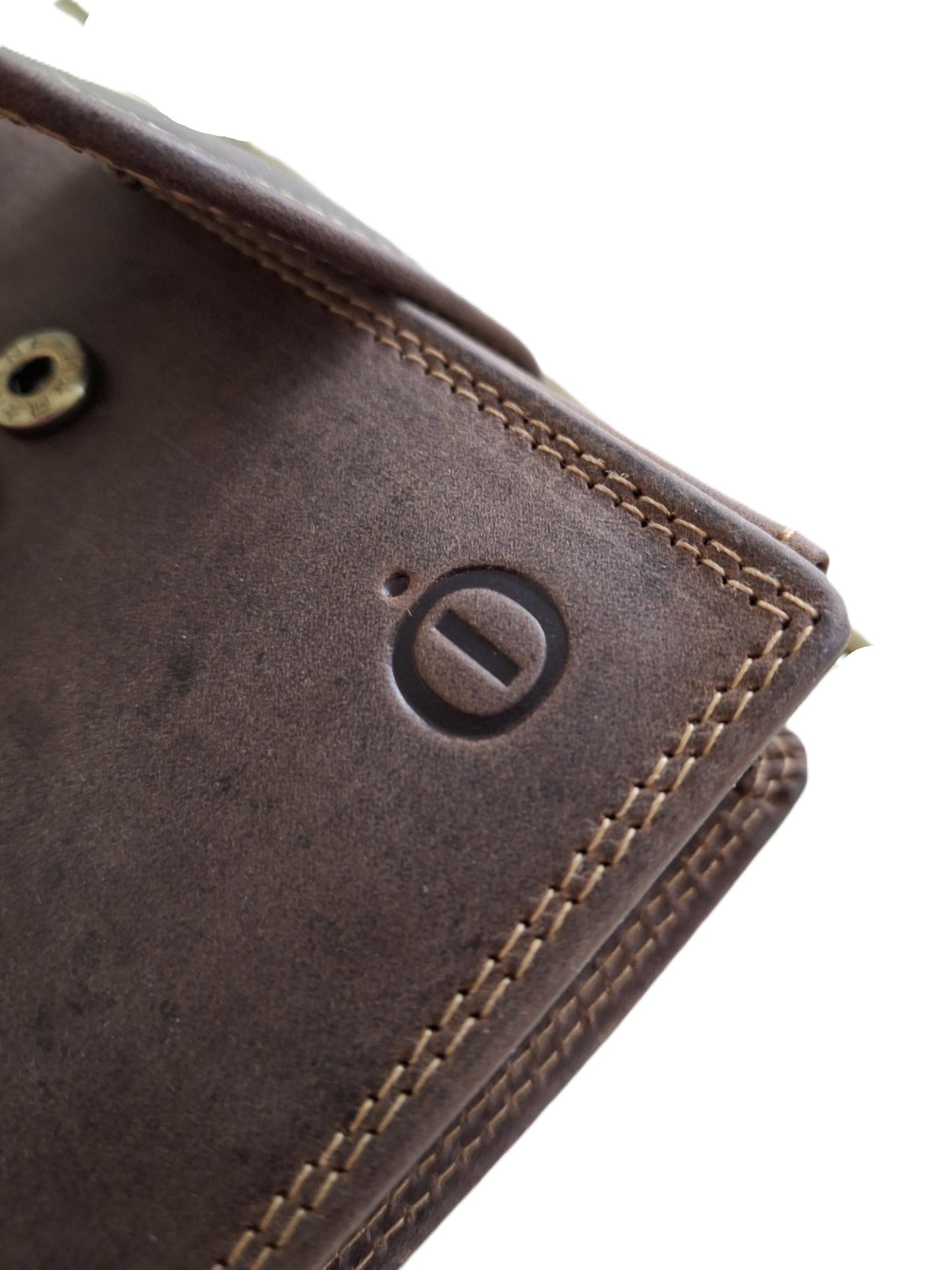 OI Hunter bruine leren dames of heren billfold hoog model afsluitbaar / unisex portemonnee voor veel pasjes met lip om af te sluiten / compacte beurs bruin leer / RFID SAFE / 668H