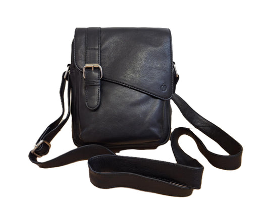 OI LUXE zwarte leren schoudertas Ruud / luxe tas om om te hangen voor dames / robuuste zwarte leren schoudertas Unisex / óók cross te dragen / zwart leer /m 595