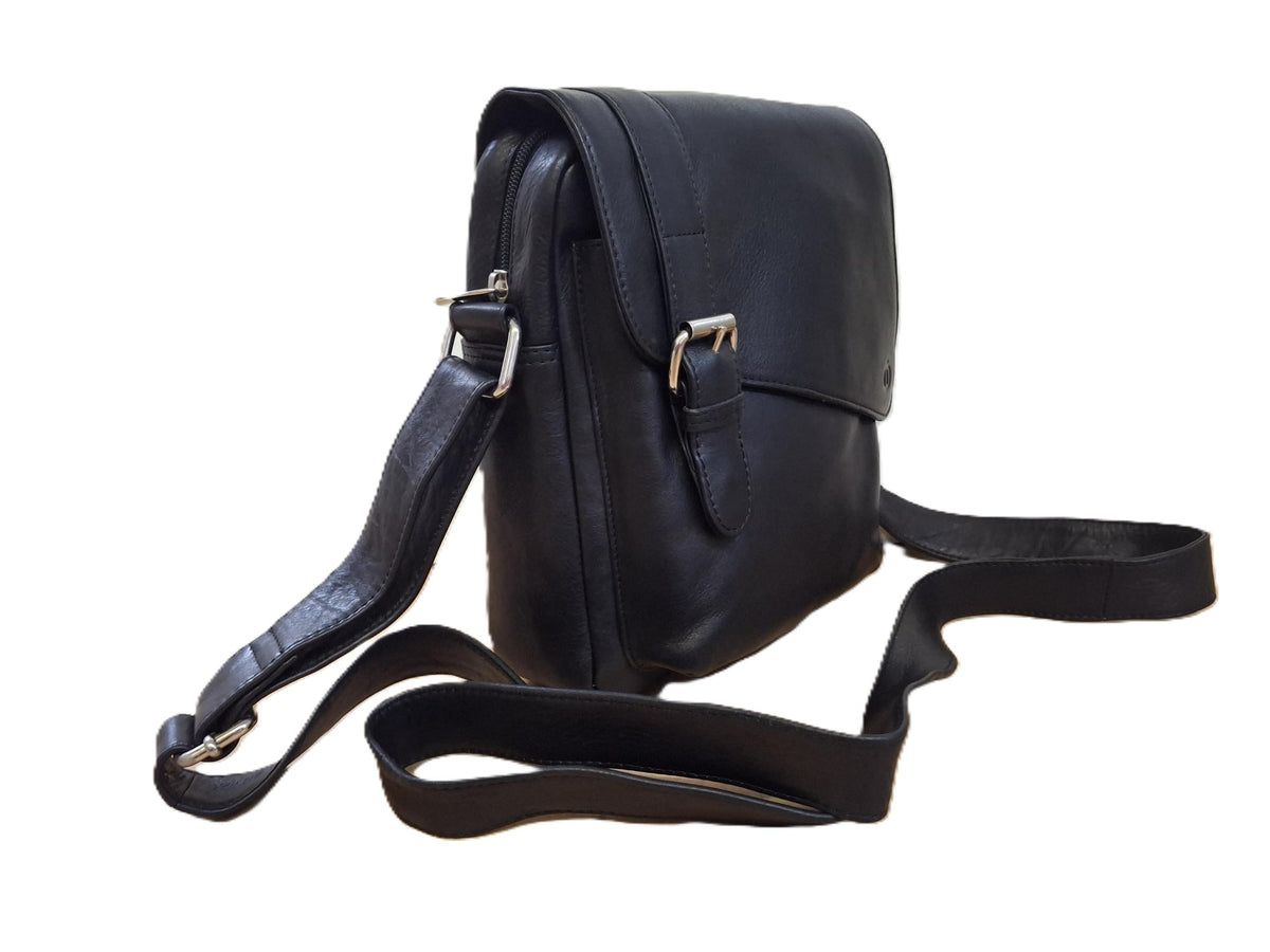 OI LUXE zwarte leren schoudertas Ruud / luxe tas om om te hangen voor dames / robuuste zwarte leren schoudertas Unisex / óók cross te dragen / zwart leer /m 595