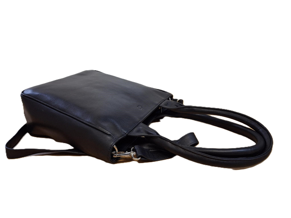 Oi zwarte leren schoudertas José / compacte shopper bag / tas te gebruiken als schoudertas, draagtas en handtas / zwarte leren tas met lange handvatten / zwart rundsleer / 597